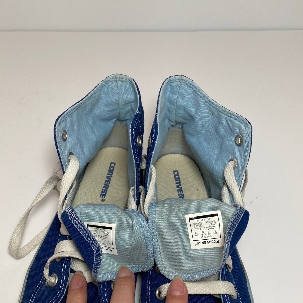 Converse High (Limited Edition) Top Blue / Daisies Size: M3/W5 Unisex - Picture 12 of 13